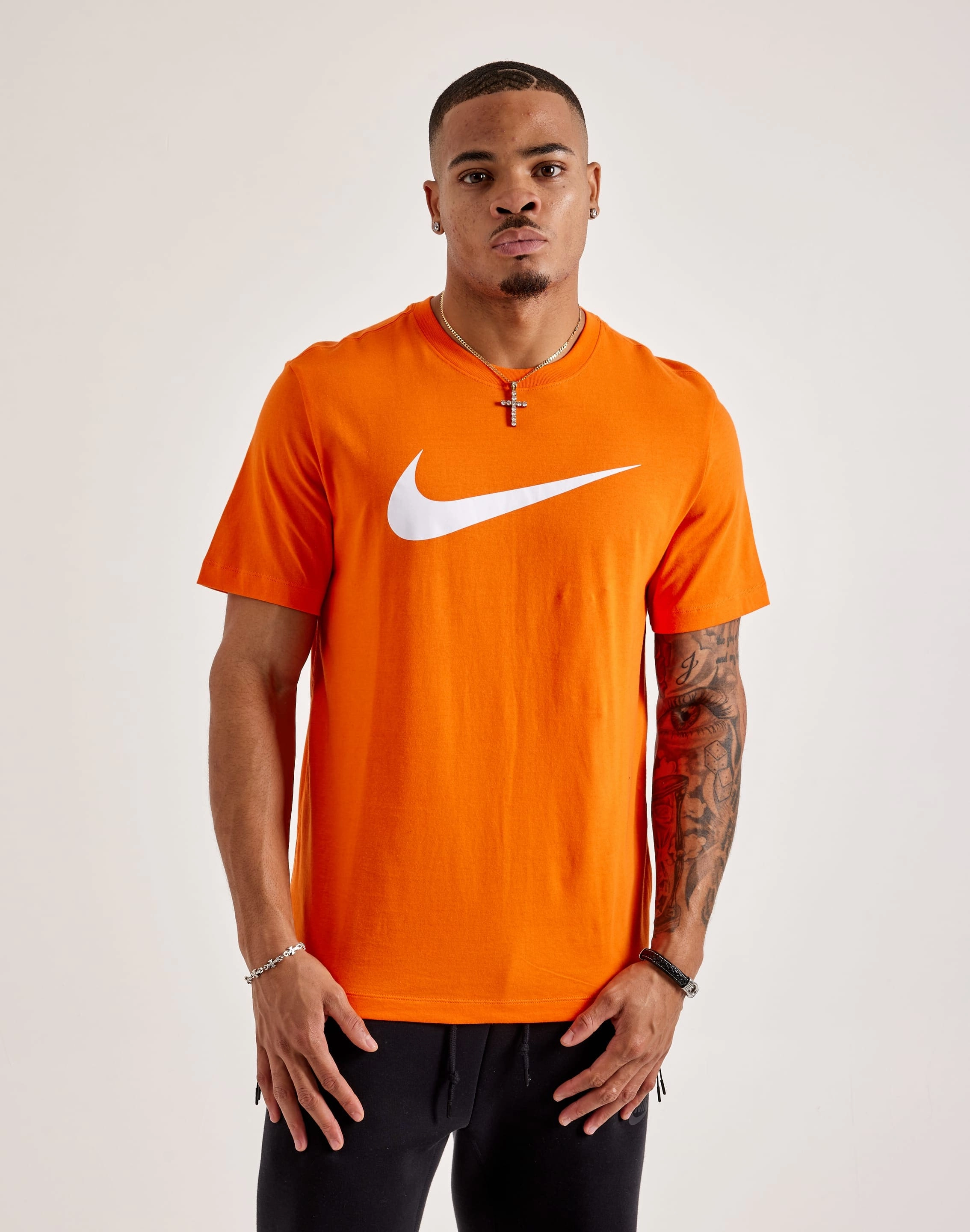 Fashion museums Nike Swoosh Tee Budget - friendly fashion