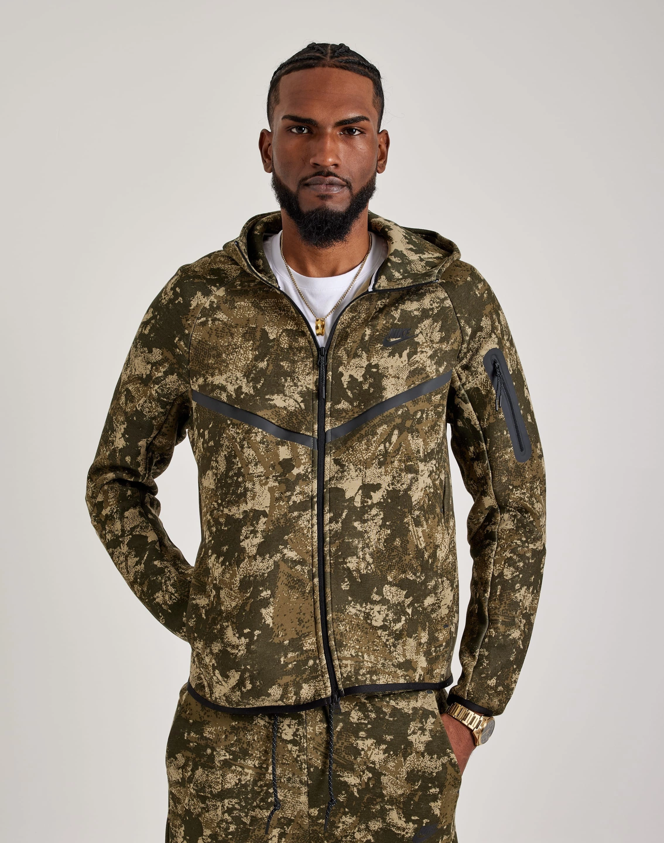 Nike Tech Fleece Windrunner Full-Zip Hoodie Retro fashion finds