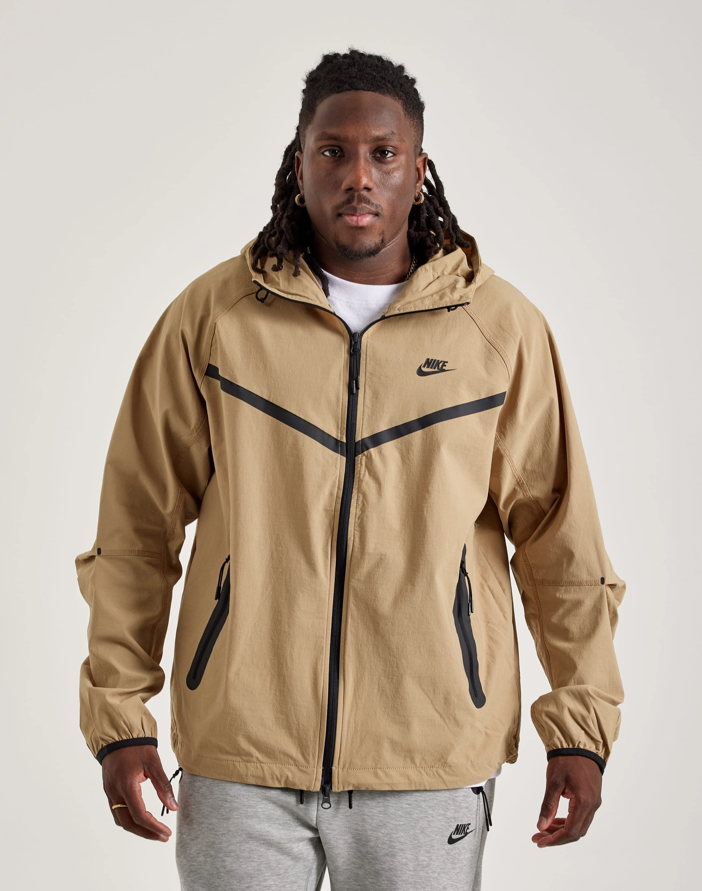 Nike Tech Woven Jacket Fashion must - haves
