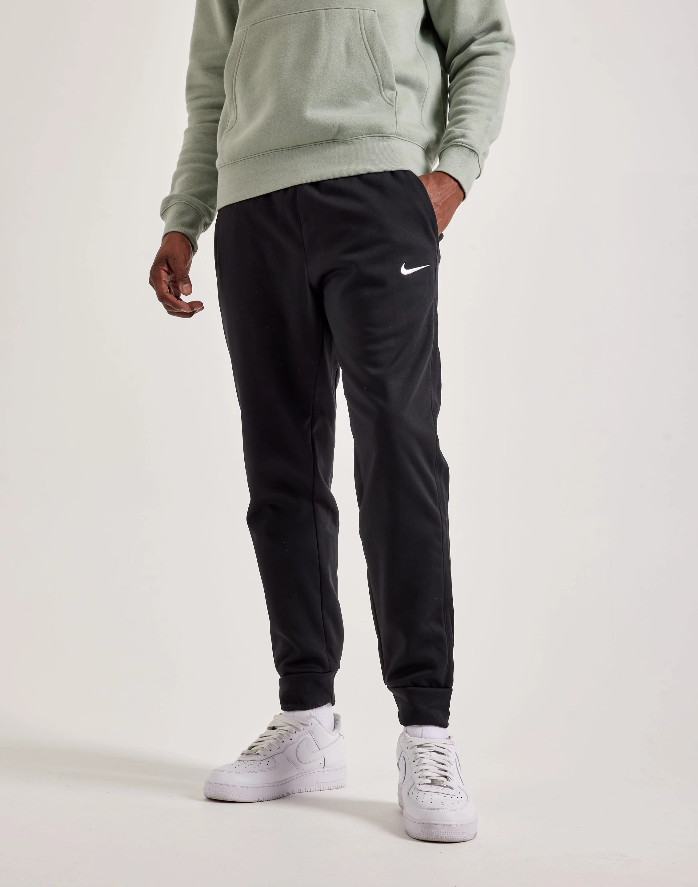 Fashion museums Nike Therma-FIT Tapered Pants Popular fashion picks