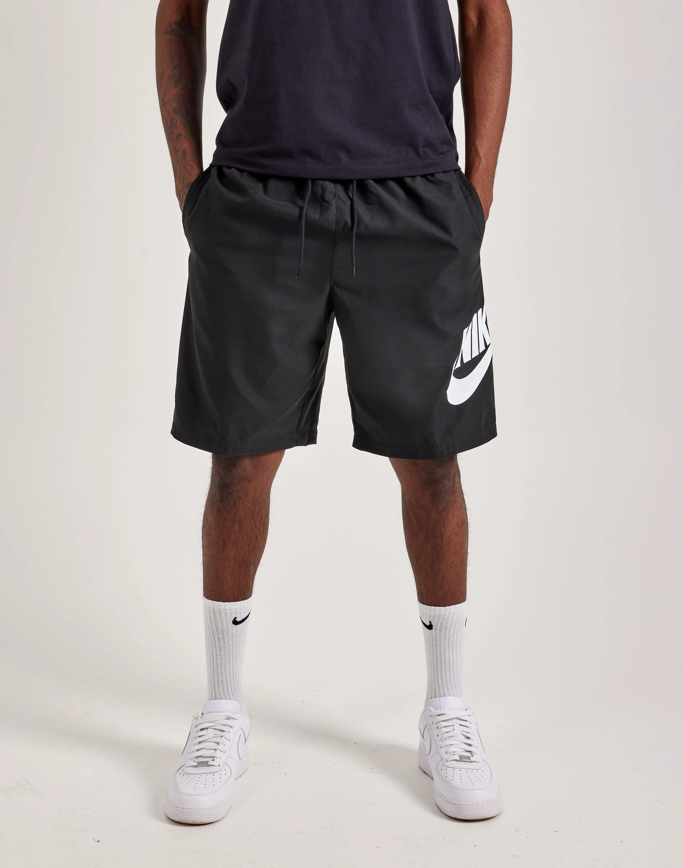 Fashion essentials Nike Club Woven Shorts Evening wear