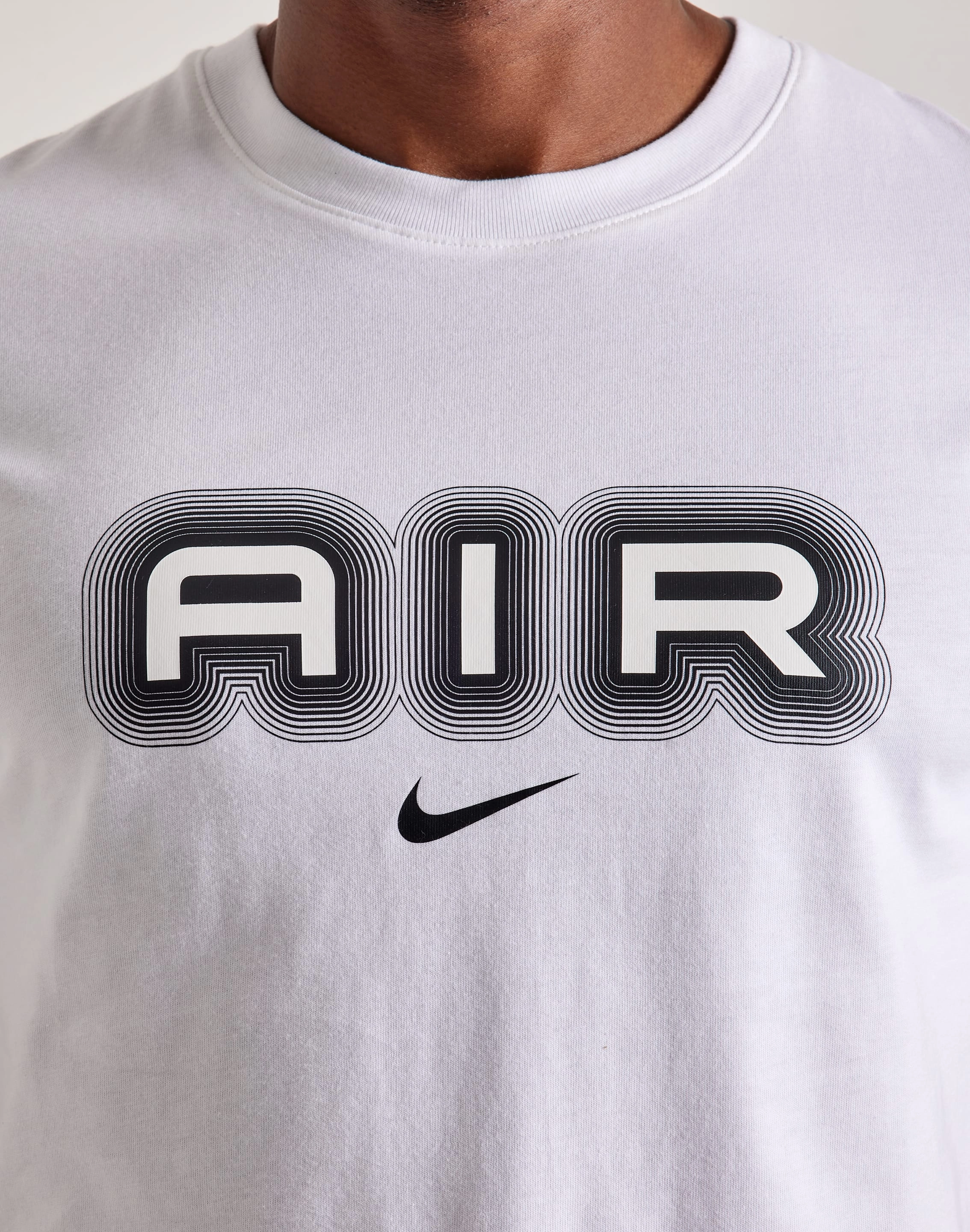 Online fashion shopping Nike Air Tee