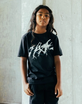 Patterned fashion (floral, stripes, etc.) Jordan AJ4 Flight Lightning Tee Grade-School Fashion trends by region