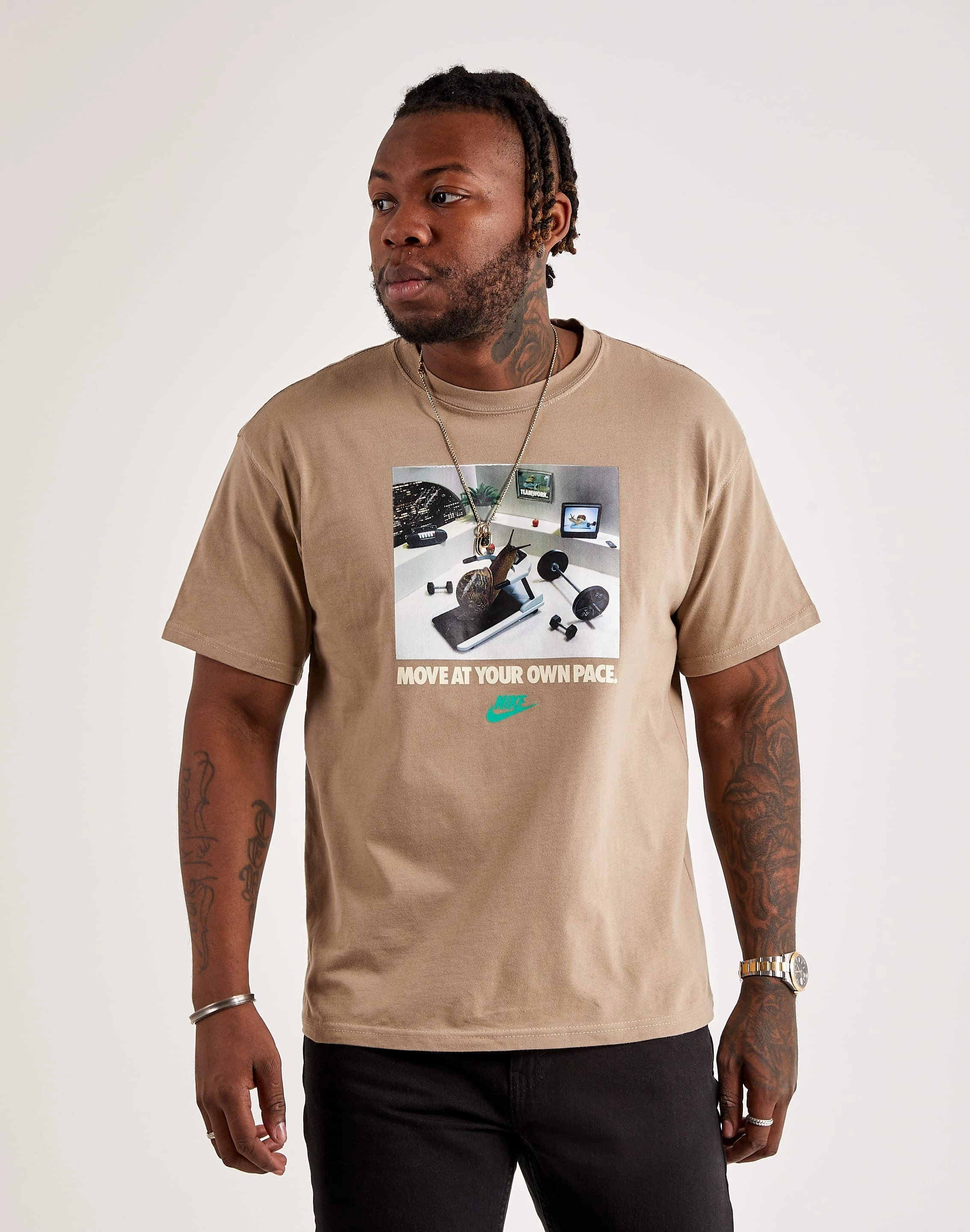 Quality apparel Nike Snail Tee Workwear options
