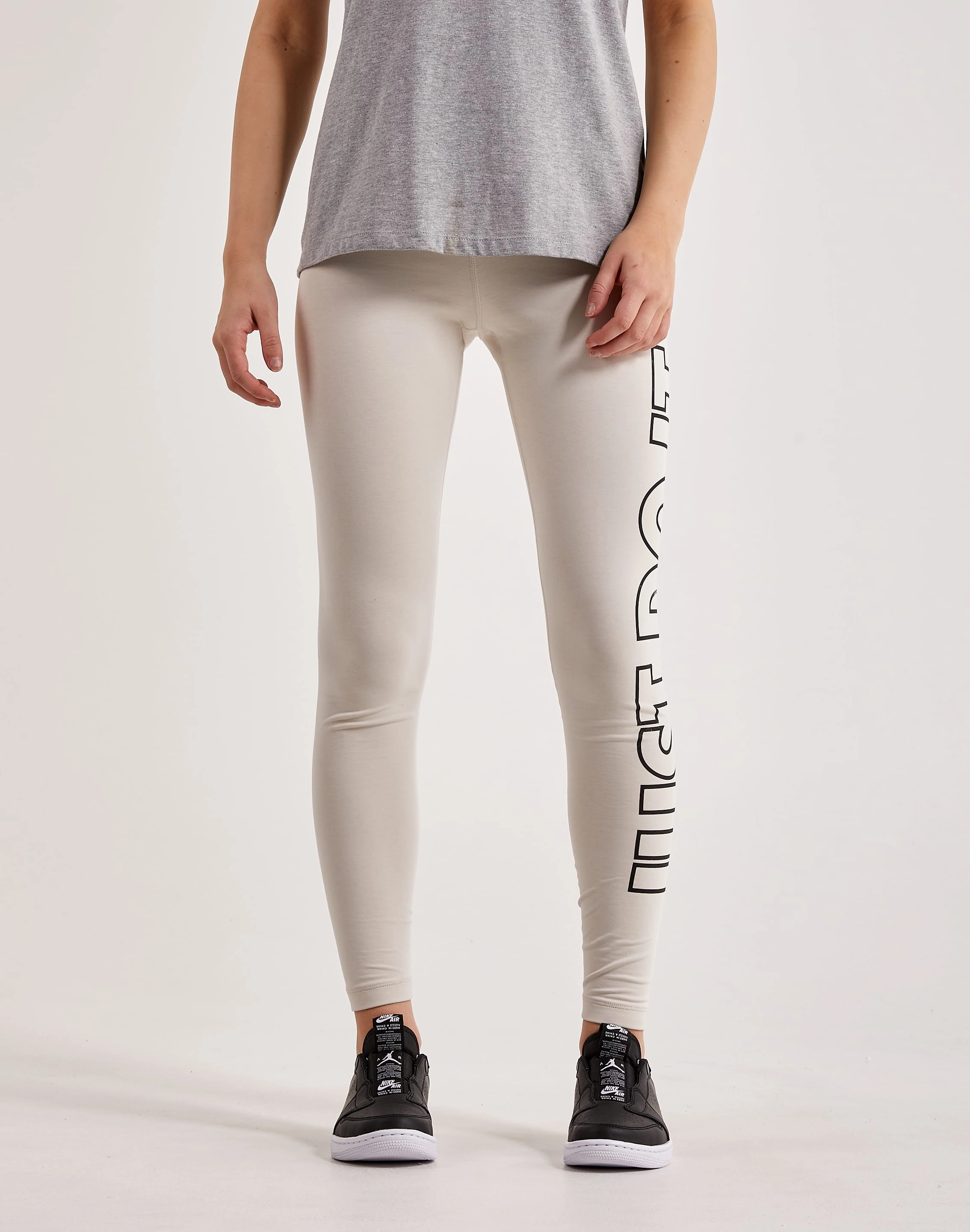 Silk - fabric fashion Nike Classics High-Waisted Leggings Beaded fashion items