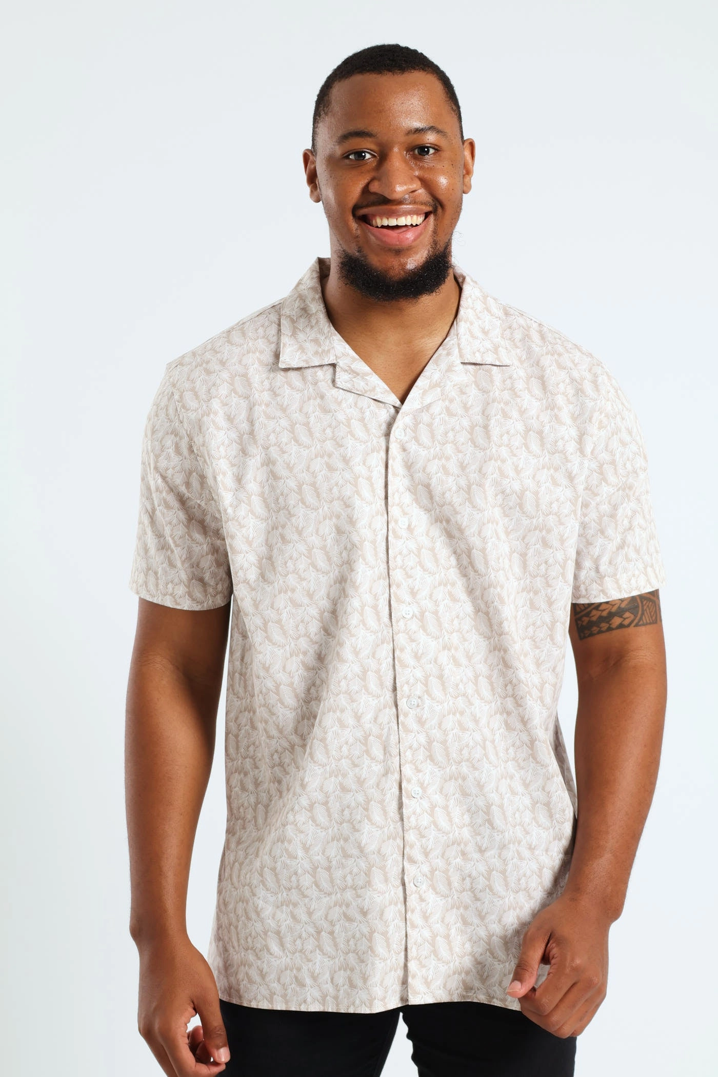 Fashion catalog Palm Shirt - Natural Fashion subscription services