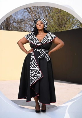 Smakuhle Reversible Dress - Black Free shipping offers Denim products