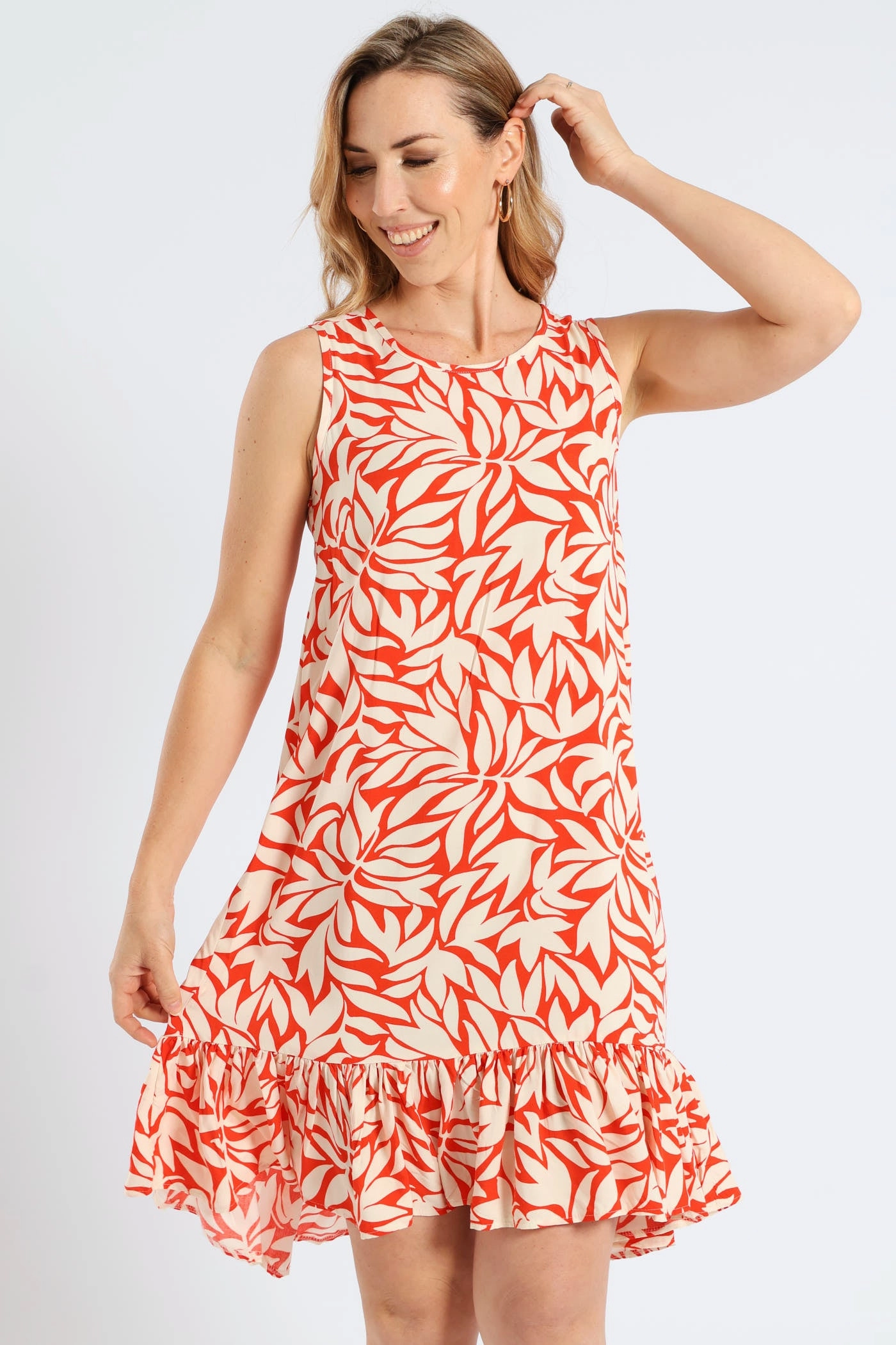Fashion forecasting Frill Hem Hi-Lo Printed Shift Mini Dress - White/Orange Fashion for all body types
