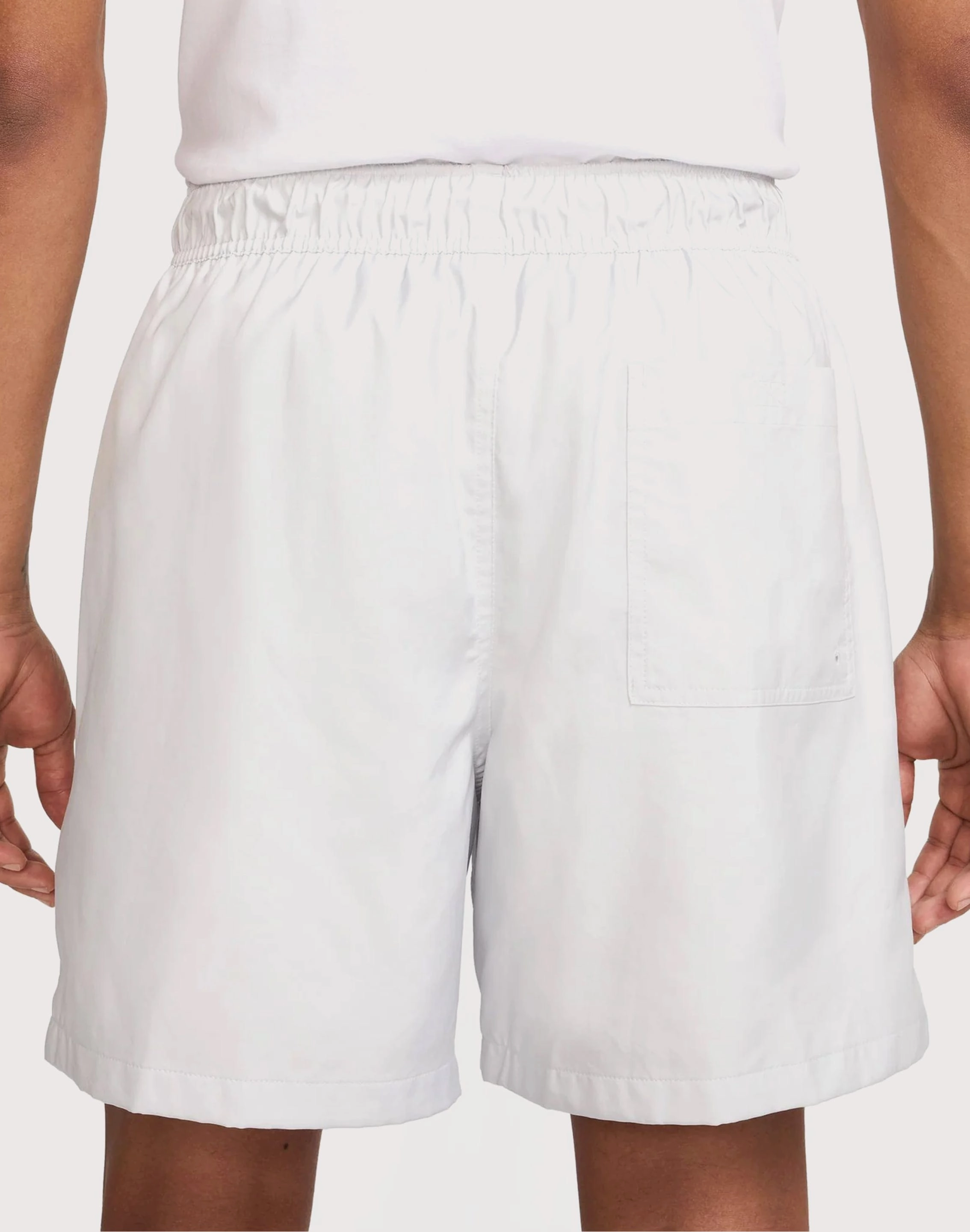 Smart fashion (wearables) Nike Club Woven Flow Shorts