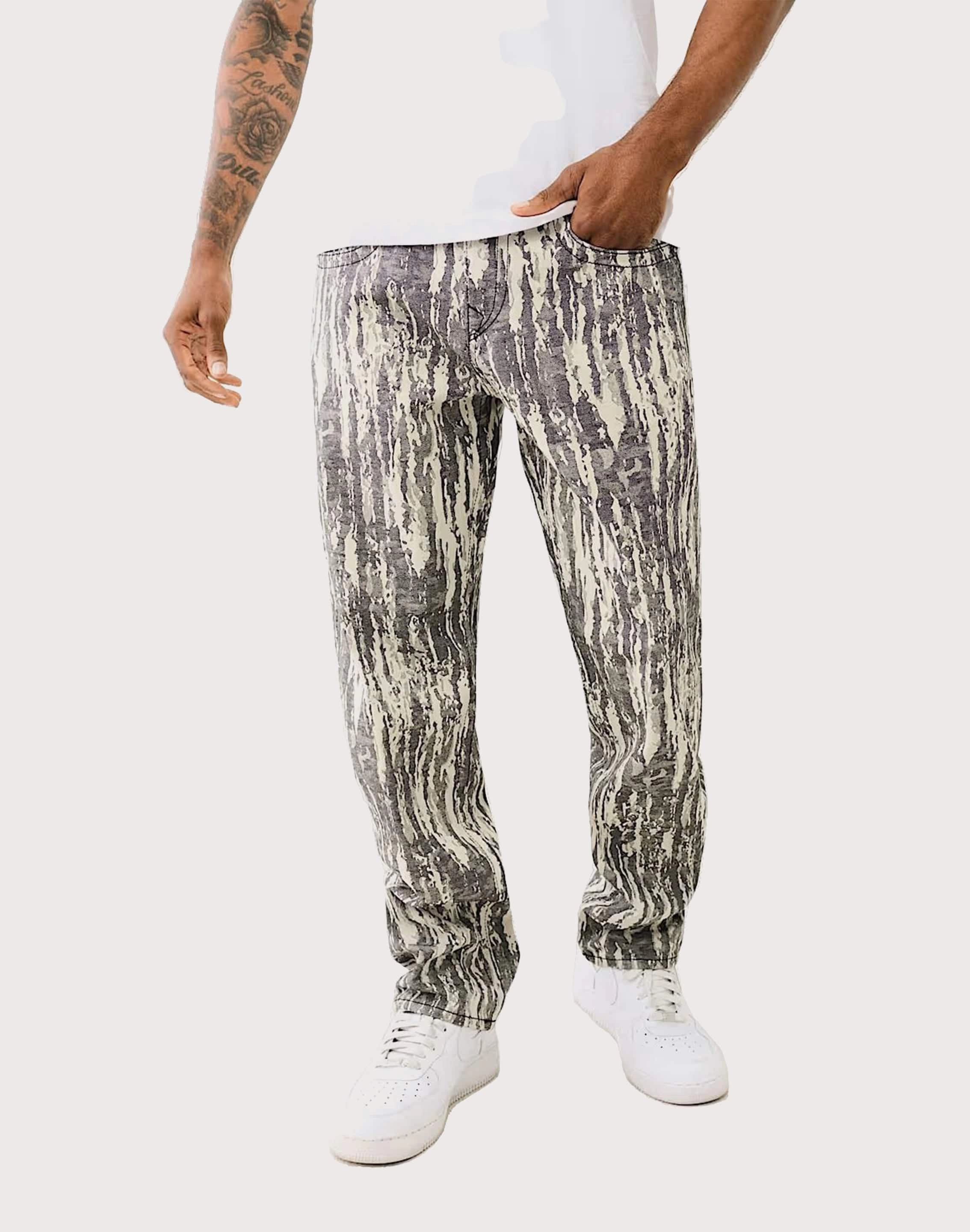 True Religion Jacquard Bobby Big T Loose Fit Denim Jeans Fashion forecasting Fashion for all body types