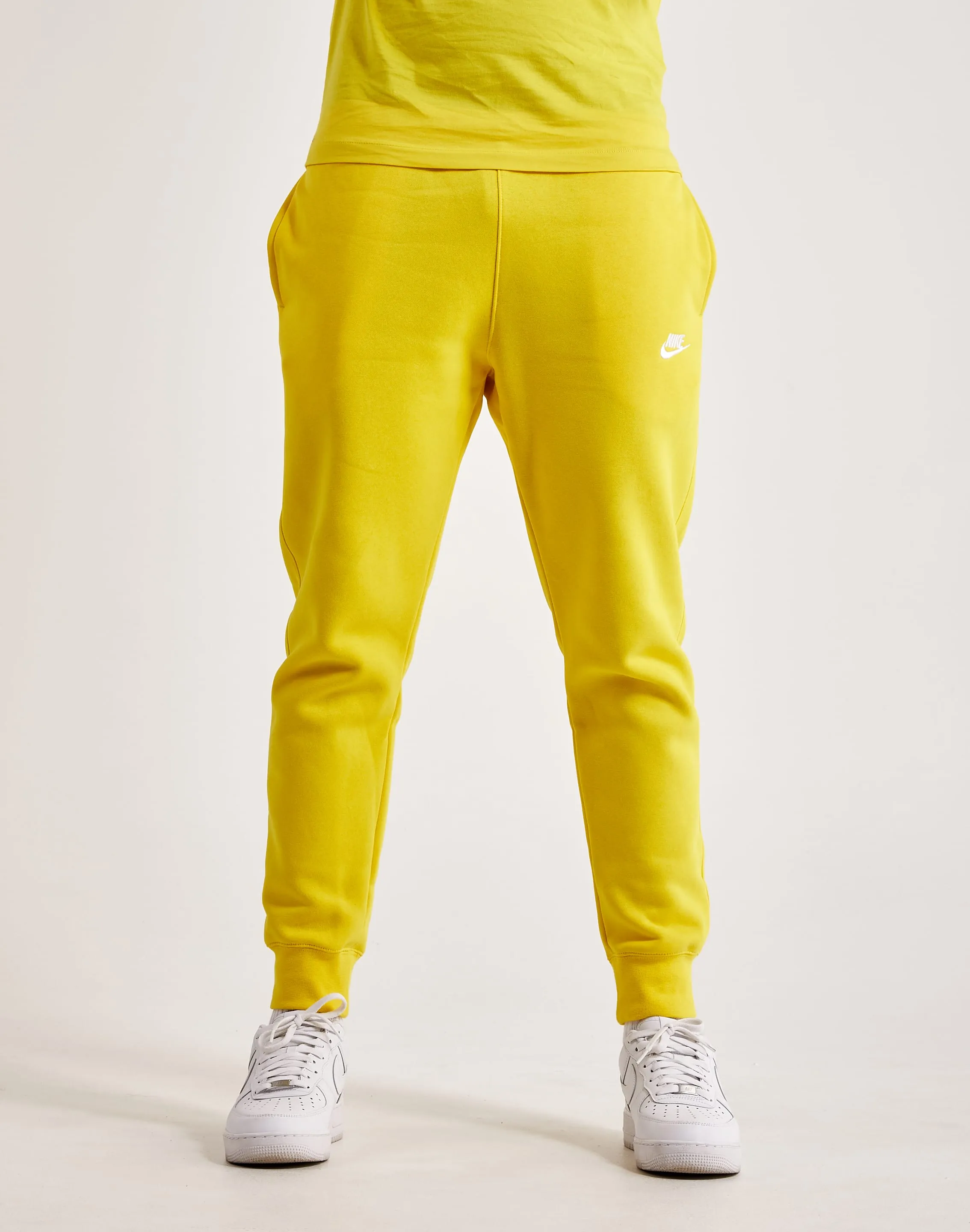 Sustainable fashion Nike Club Fleece Joggers Leather - material fashion