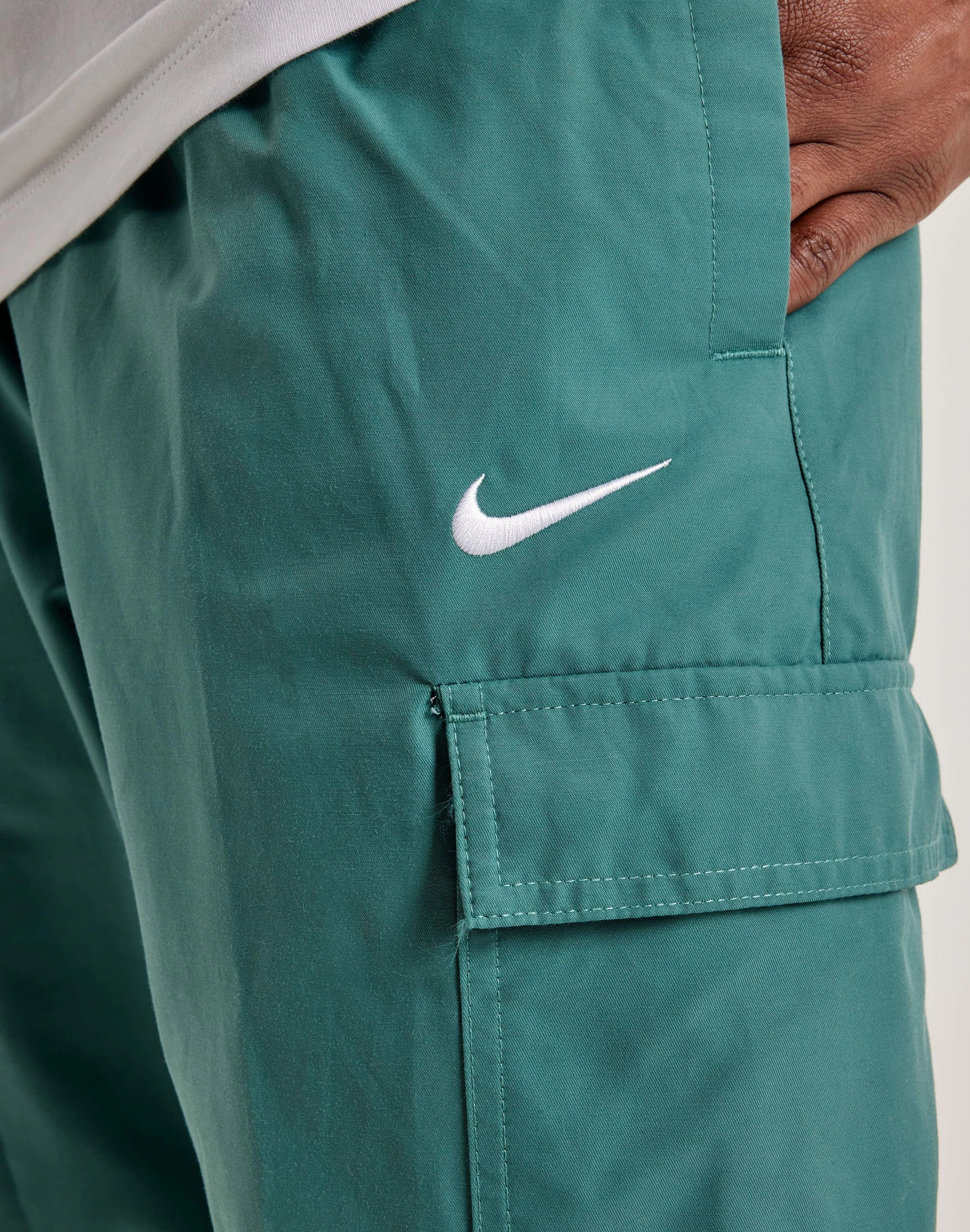 Sustainable fashion Nike Air Play Woven Cargo Pants