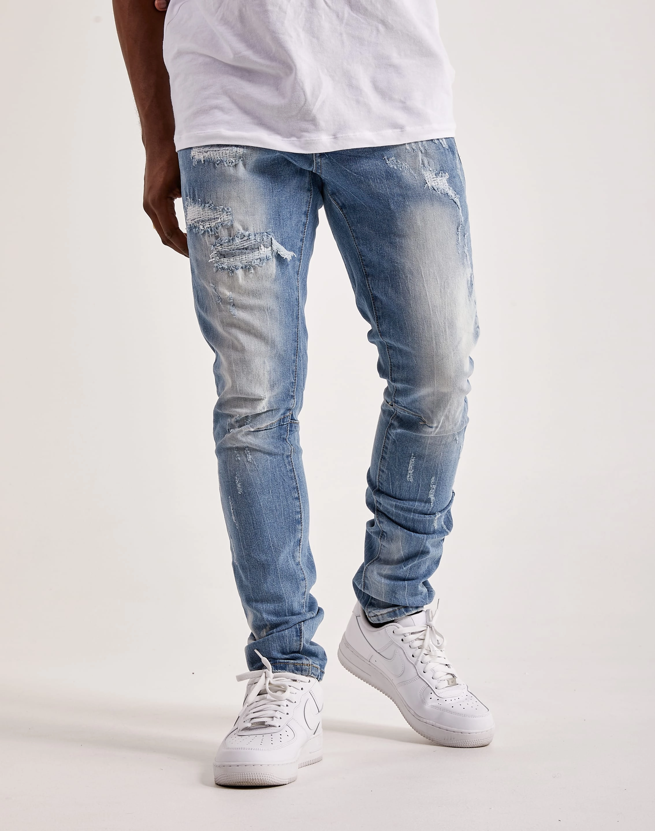 Sustainable fashion Smoke Rise Rip & Repair Jeans Minimalist fashion