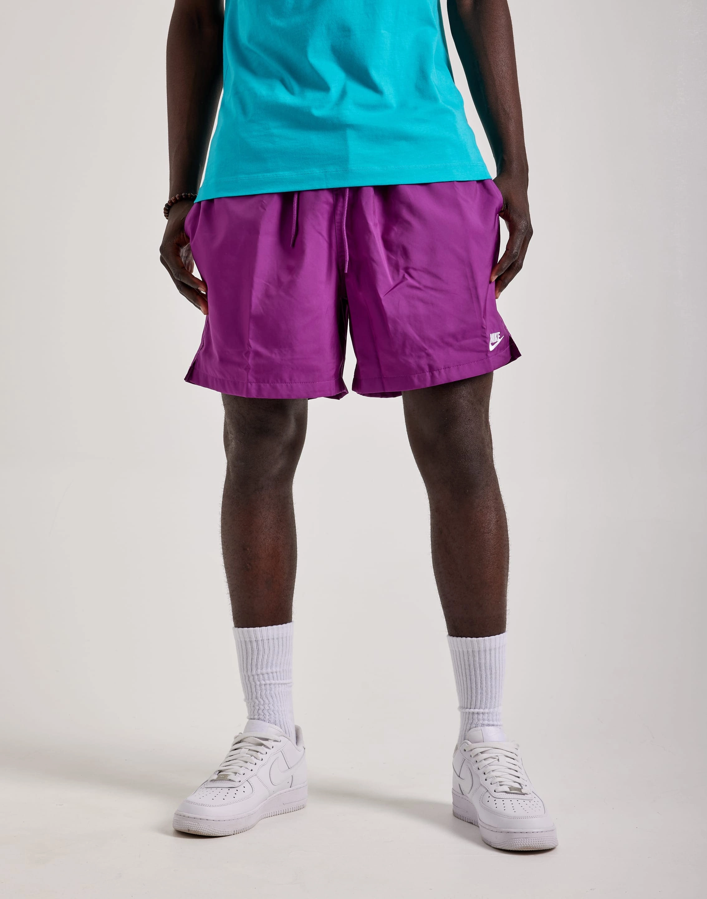 Organic fashion products Nike Club Woven Flow Shorts Fashion storage (wardrobes, hangers, etc.)