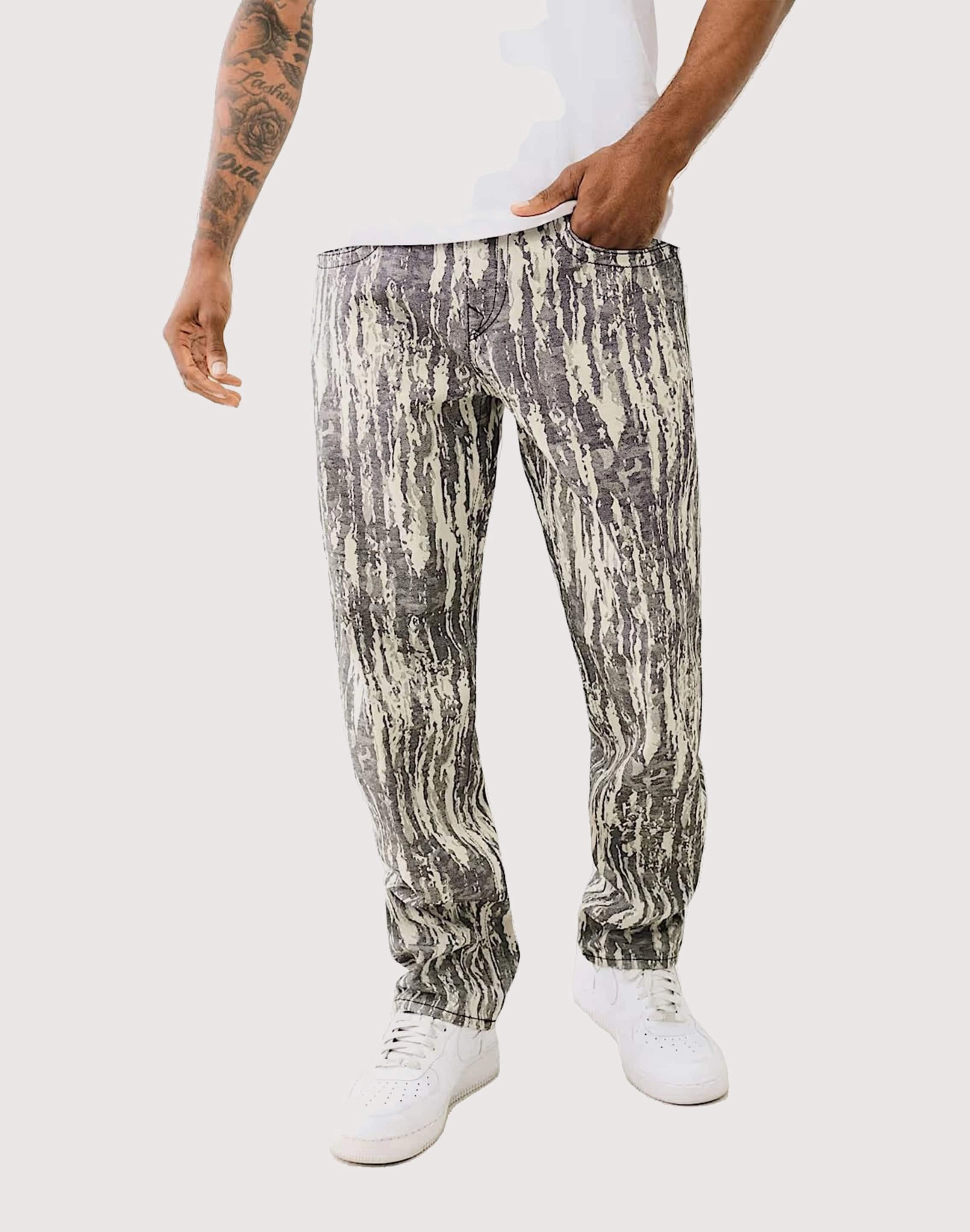 True Religion Jacquard Bobby Big T Loose Fit Denim Jeans Street fashion Fashion must - haves