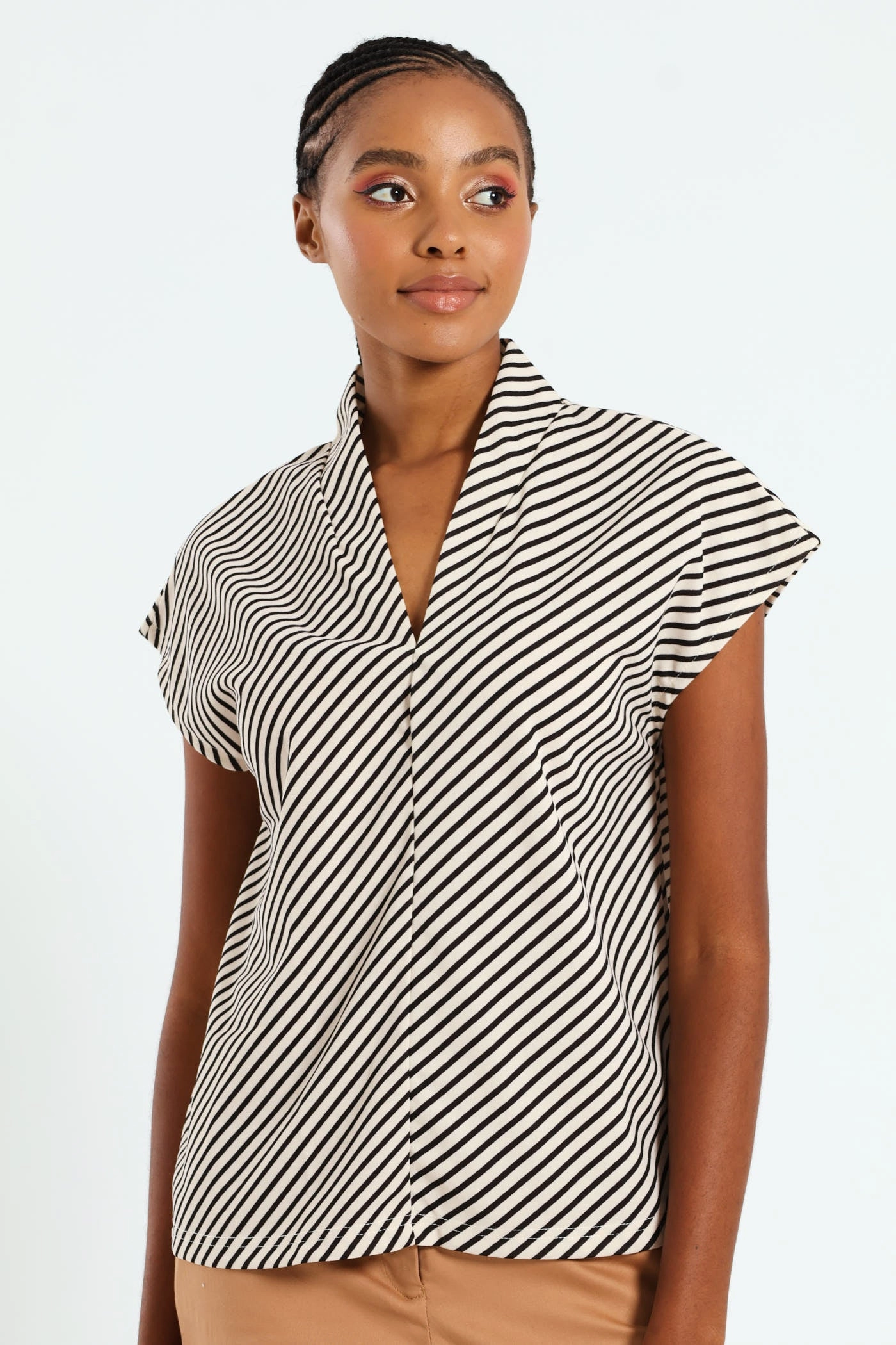 V-Neck Basic Blouse - Black/Cream