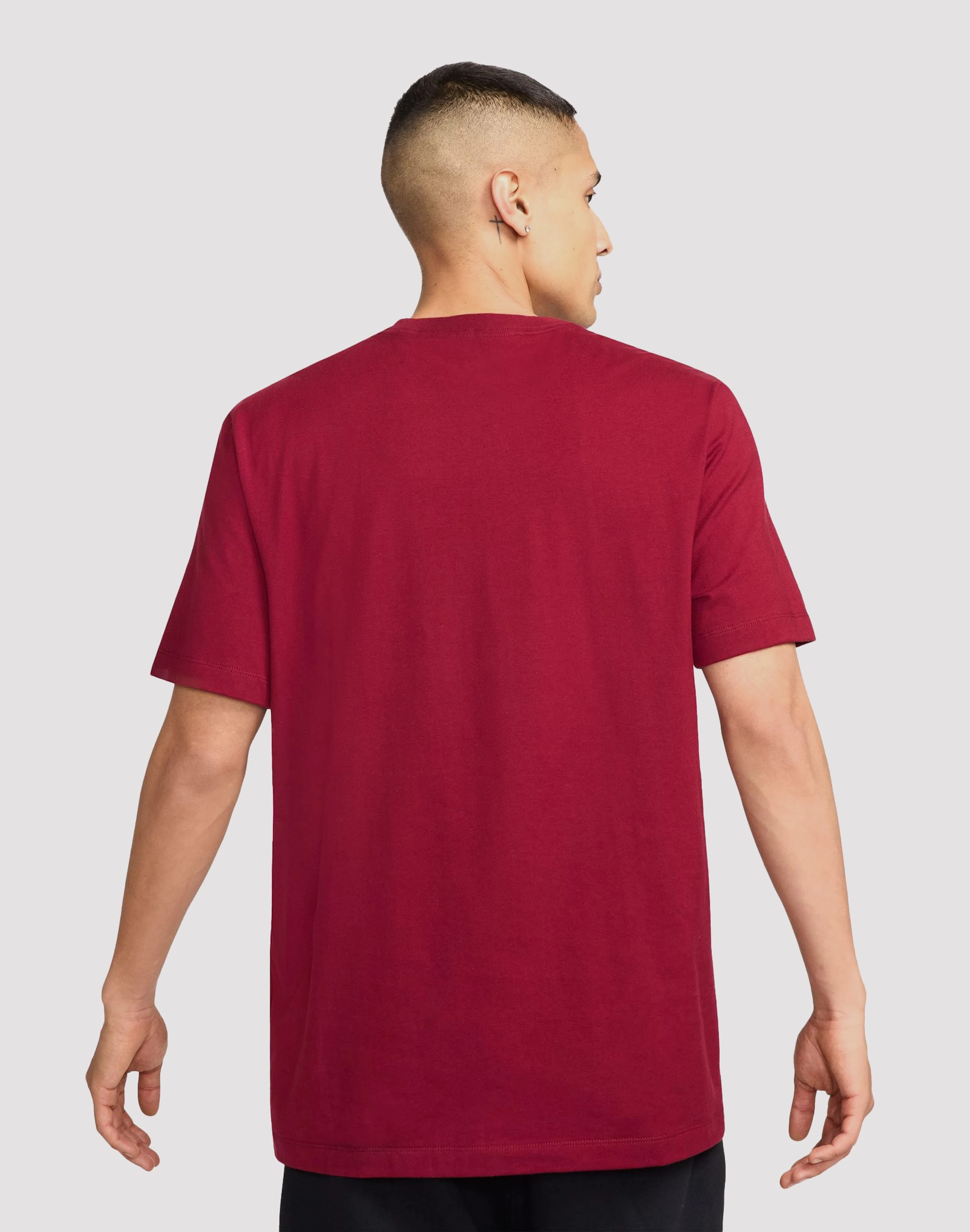 Vintage - inspired fashion Nike Sportswear Club Red Tee