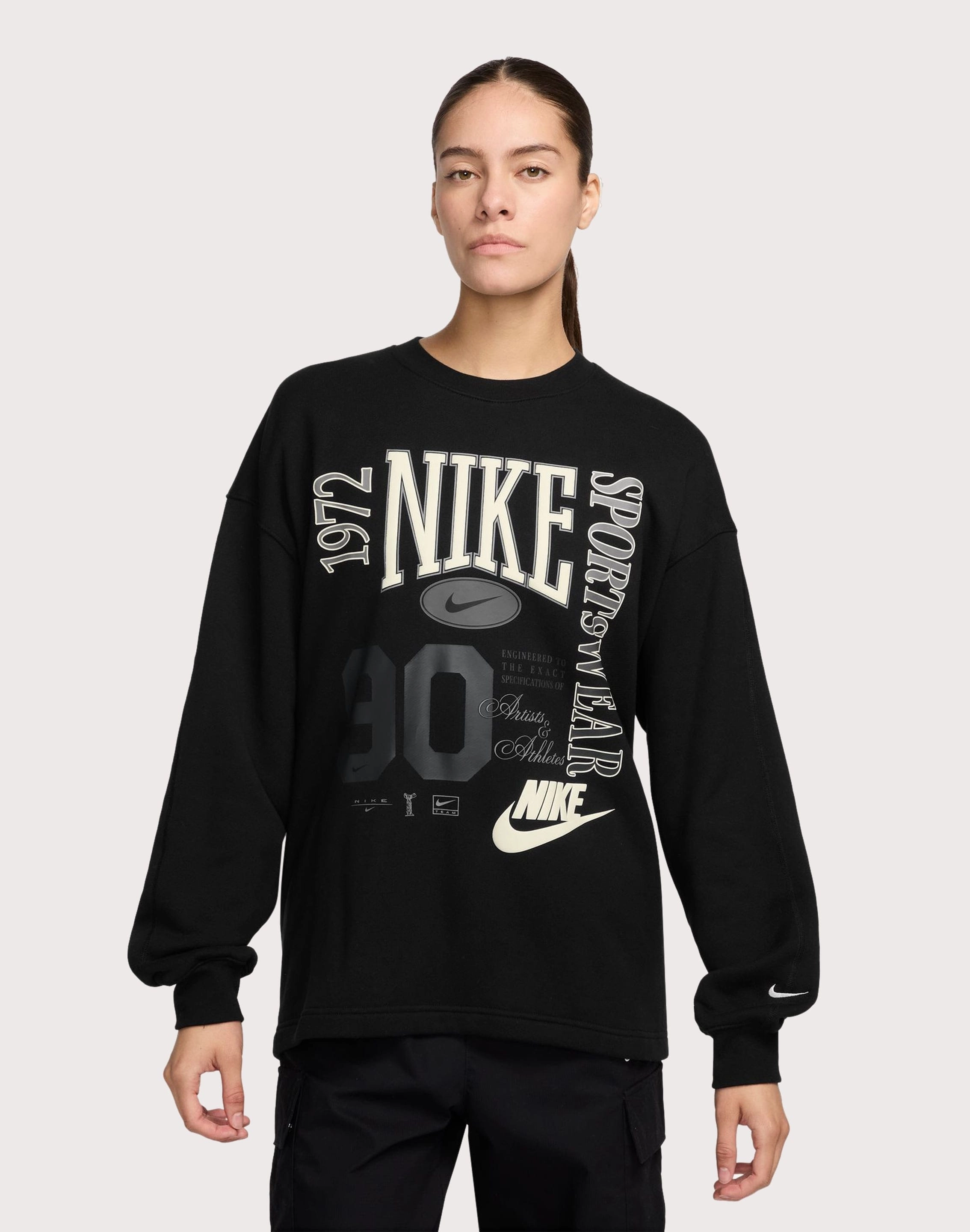 Fashion influencers' recommendations Nike Sportswear Street Fleece Crewneck Sweatshirt Classic fashion pieces