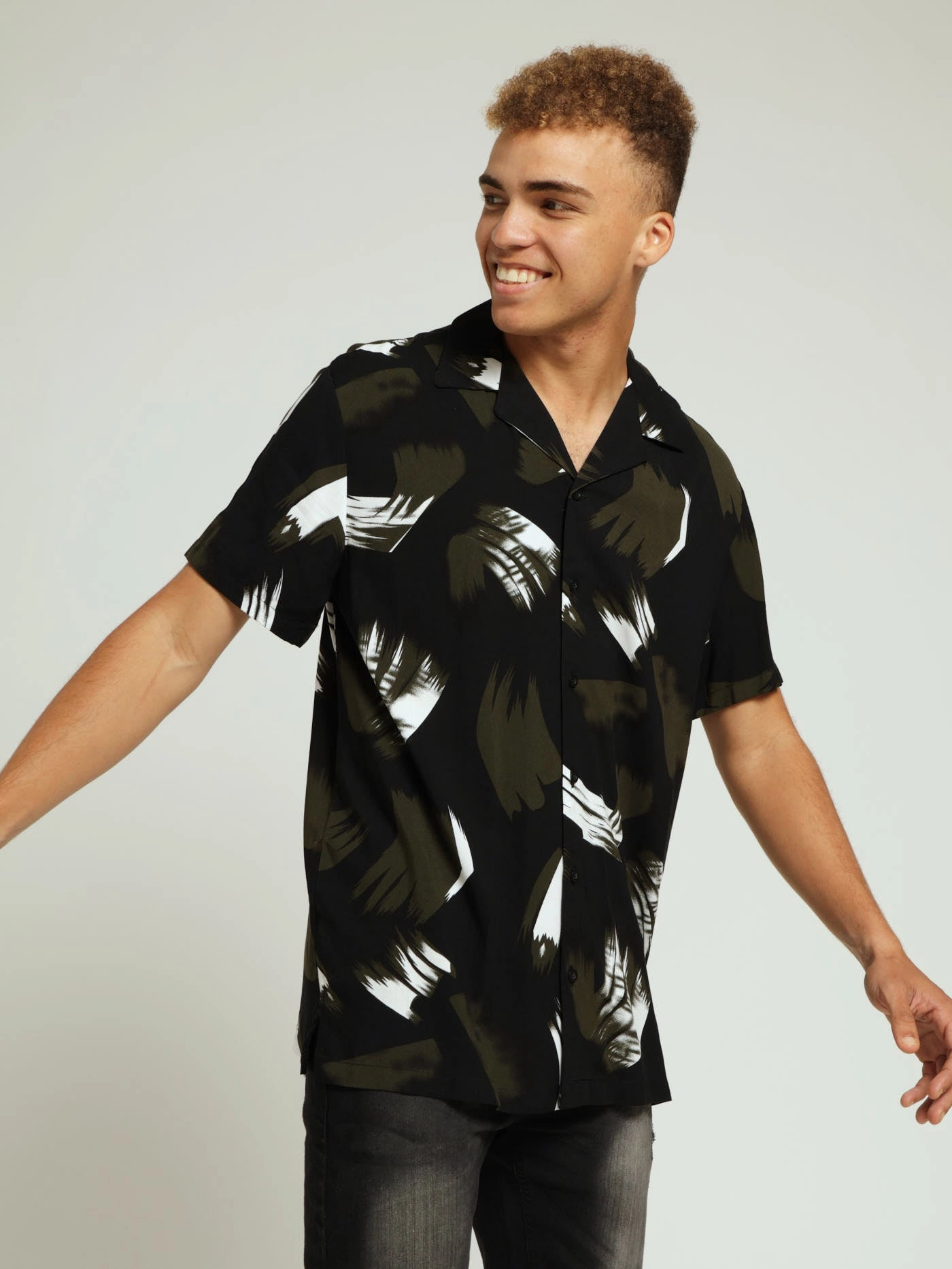 Viscose Swirl Print Shirt - Black/White Bohemian style items Vintage - inspired fashion