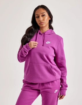 Wardrobe staples Nike Club Fleece Pullover Hoodie Ethical fashion choices