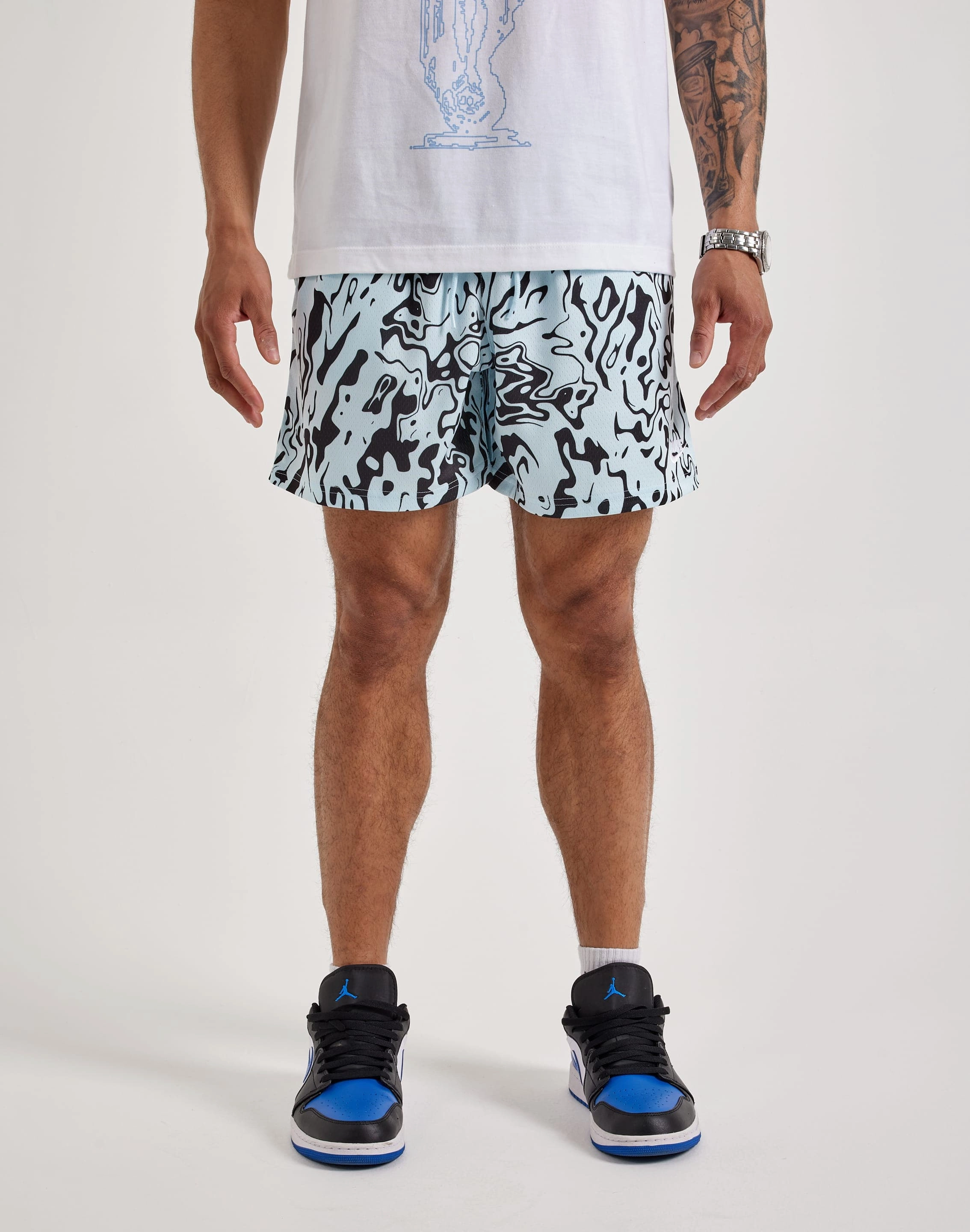 Wardrobe staples Nike Club Mesh Shorts